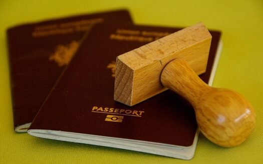 Obywatelstwo włoskie przez pobyt – ile trzeba czekać