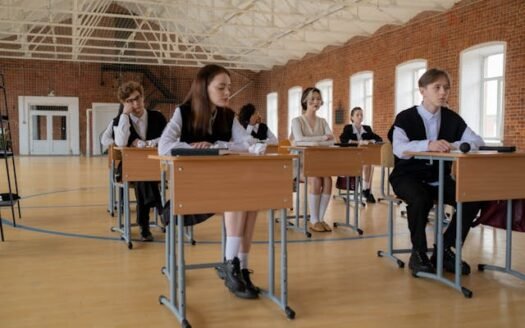 Egzaminy i oceny w szkołach włoskich – jak działają