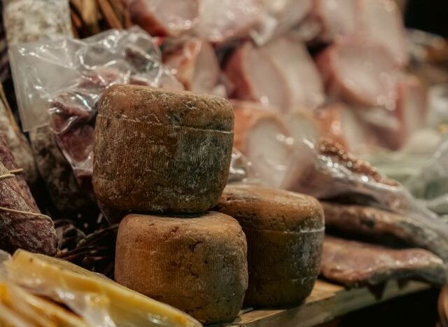 Gdzie kupić lokalne produkty i wino prosto od rolnika