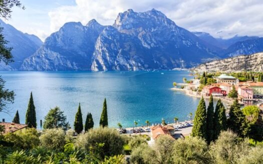 Włoskie jeziora – Garda, Como, Maggiore