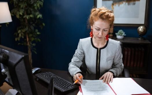 Jak wygląda akt notarialny przy zakupie domu we Włoszech