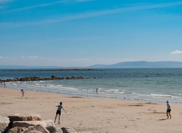 Najpiękniejsze plaże we Włoszech – przewodnik 2025